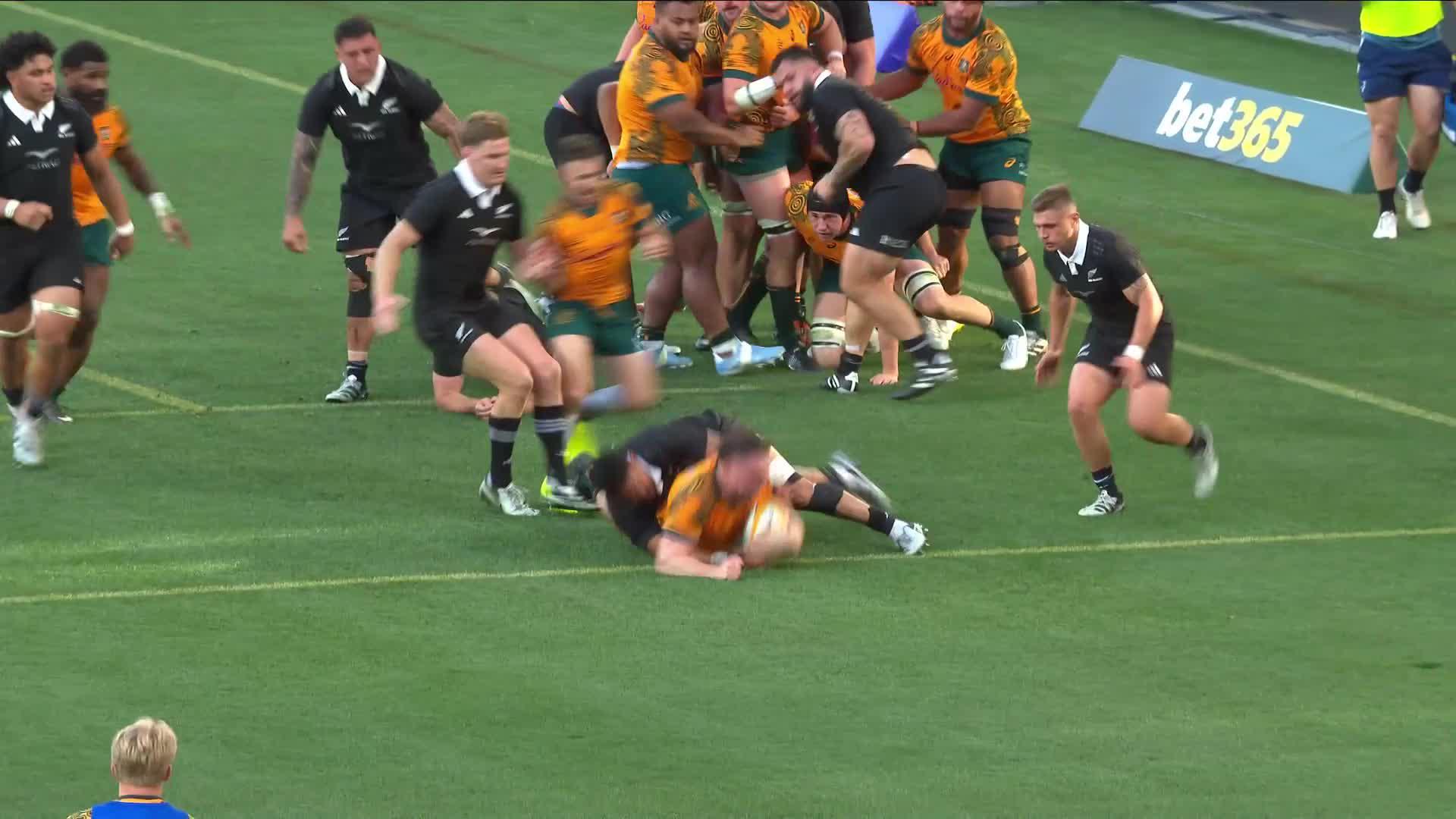 Matt Faessler with a Spectacular Try vs New Zealand