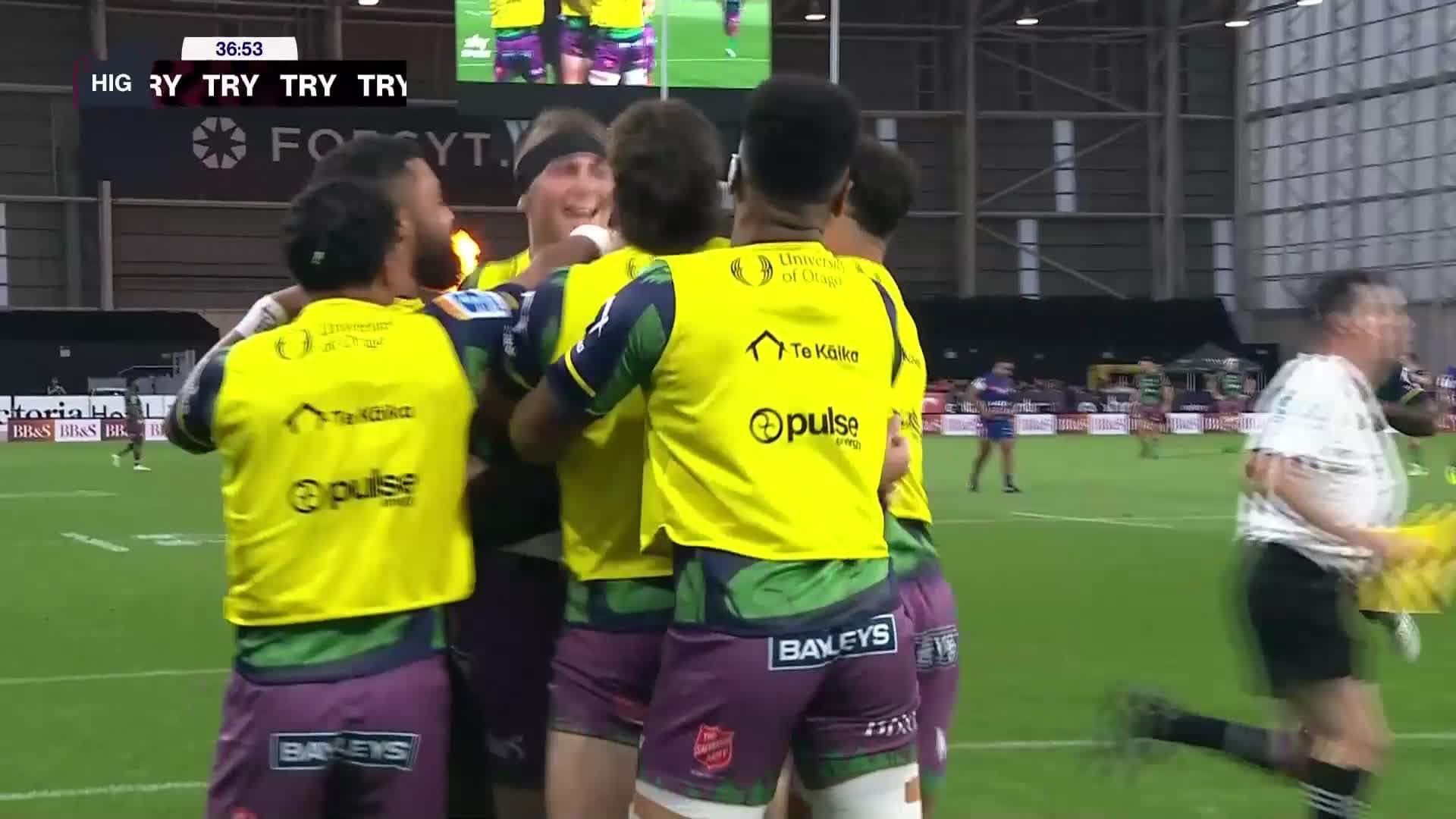 Caleb Tangitau Try v Hurricanes | SRP 2025