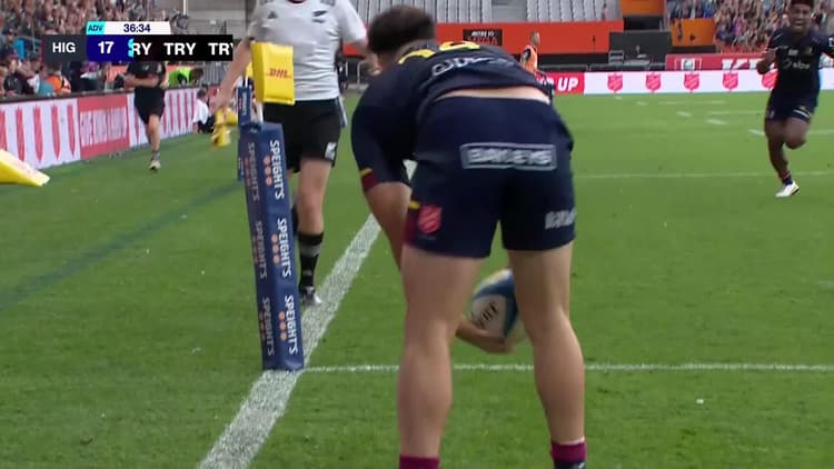 Caleb Tangitau Try v Queensland Reds | SRP 2025