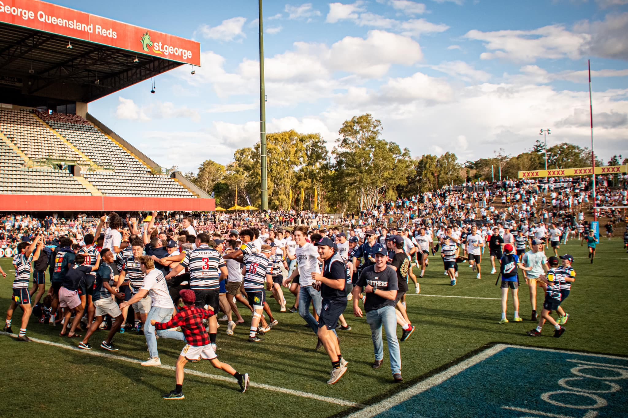 Brothers celebrate winning the 2023 Hospital Cup their fans at Ballymore. (Credit: James Auclair)