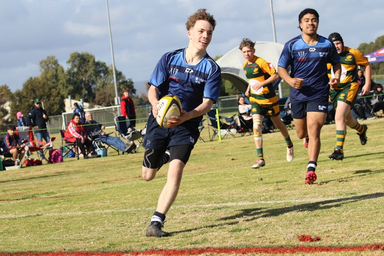 Victoria cross against Tasmania in their U14 boys clash on Day 1 of the 2024 Southern States Junior Championship. Picture: RA