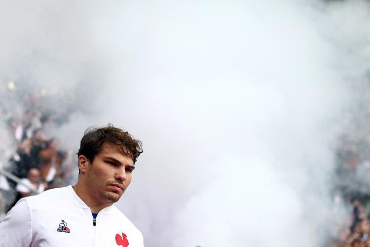 French rugby's poster boy Antoine Dupont said on Monday he was "curious" about moving from scrum-half to centre. Photo: AFP