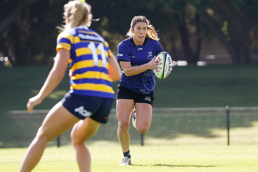 Charlotte Caslick in action for Melbourne Uni at the Aon Uni 7s | Photo: Karen Watson