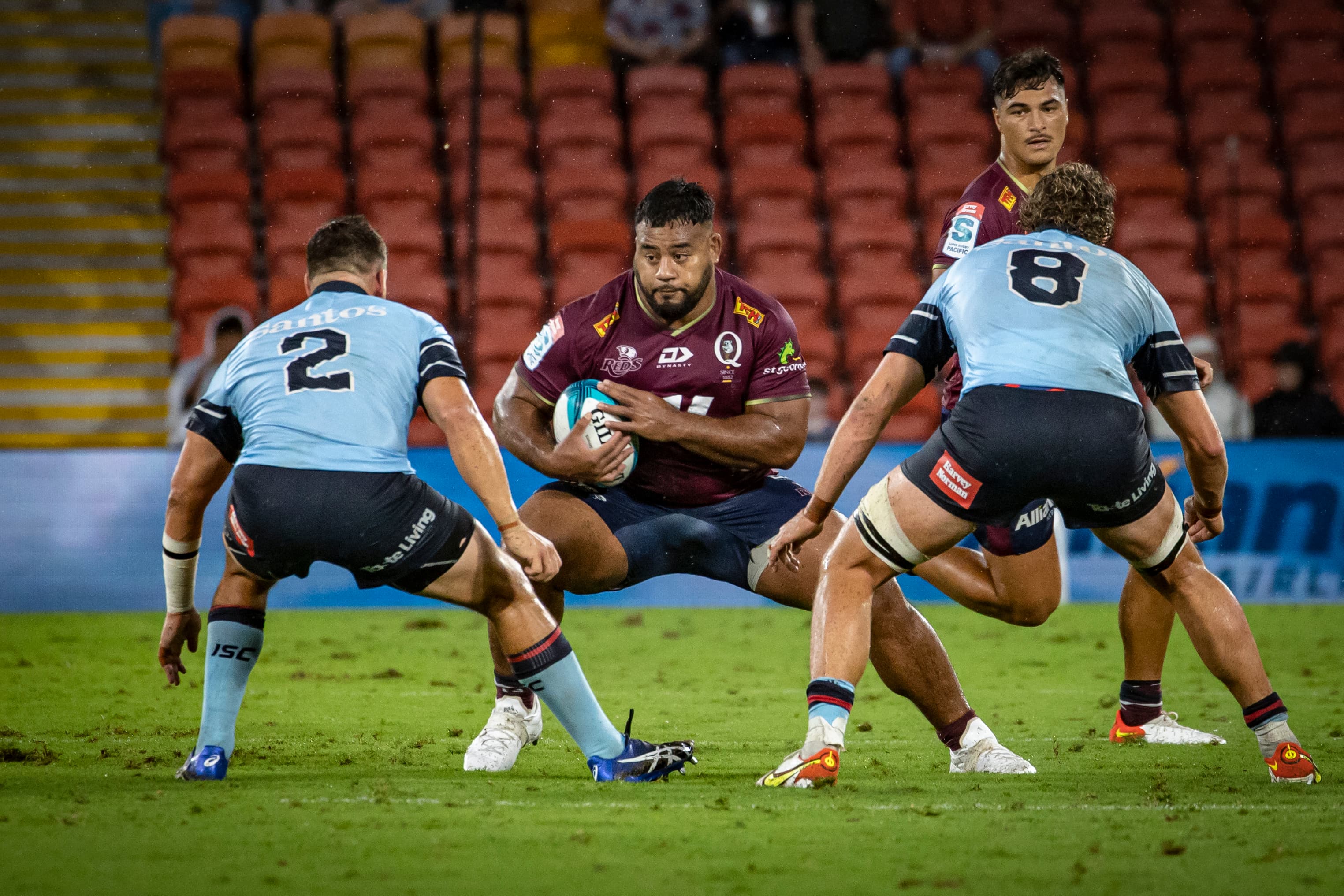 Taniela Tupou in action for the reds against the Waratahs