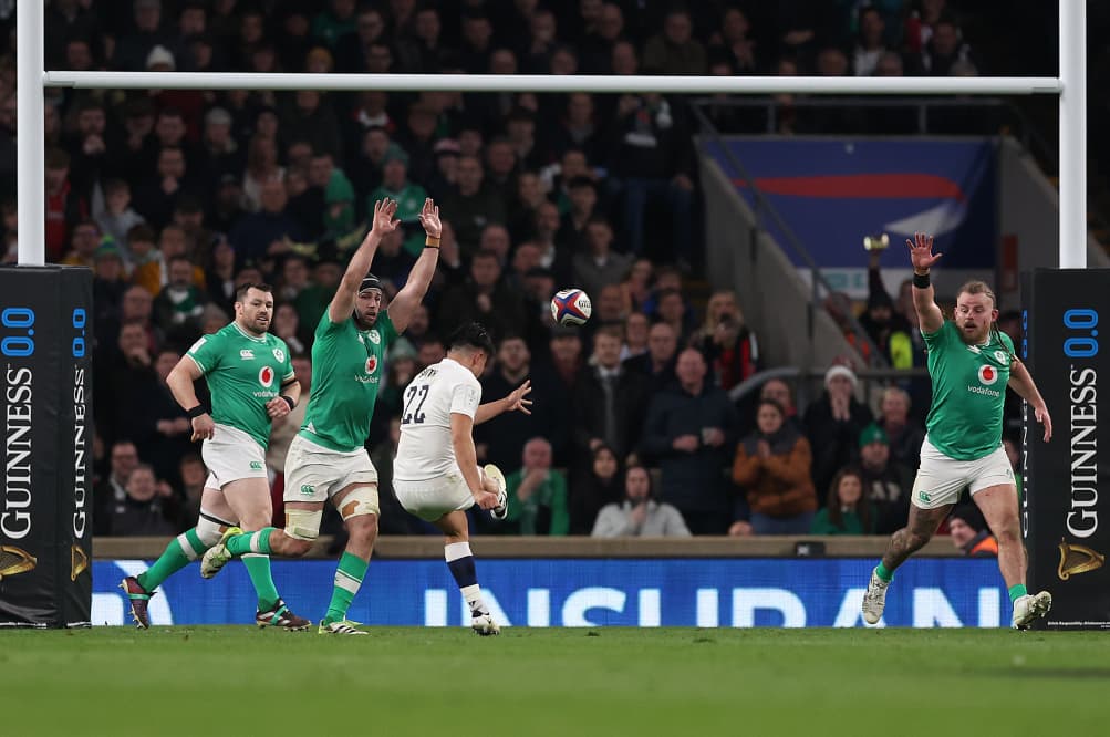 Marcus Smith hits the winning drop goal for England as they defeat Ireland. Photo: Getty Images