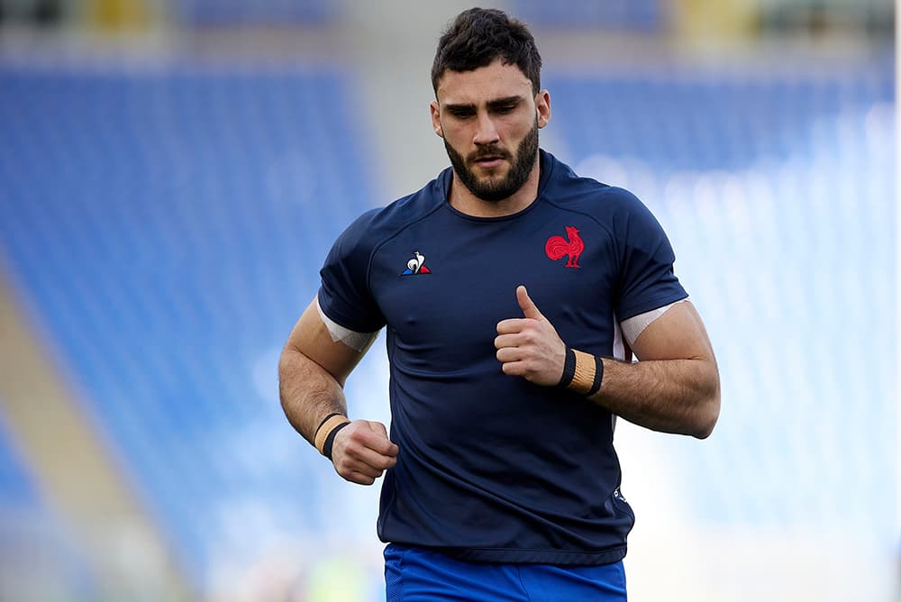 Les Blues will be without flanker Charles Ollivon after he said Tuesday a right knee injury had brought a premature end to his season. Photo: Getty Images